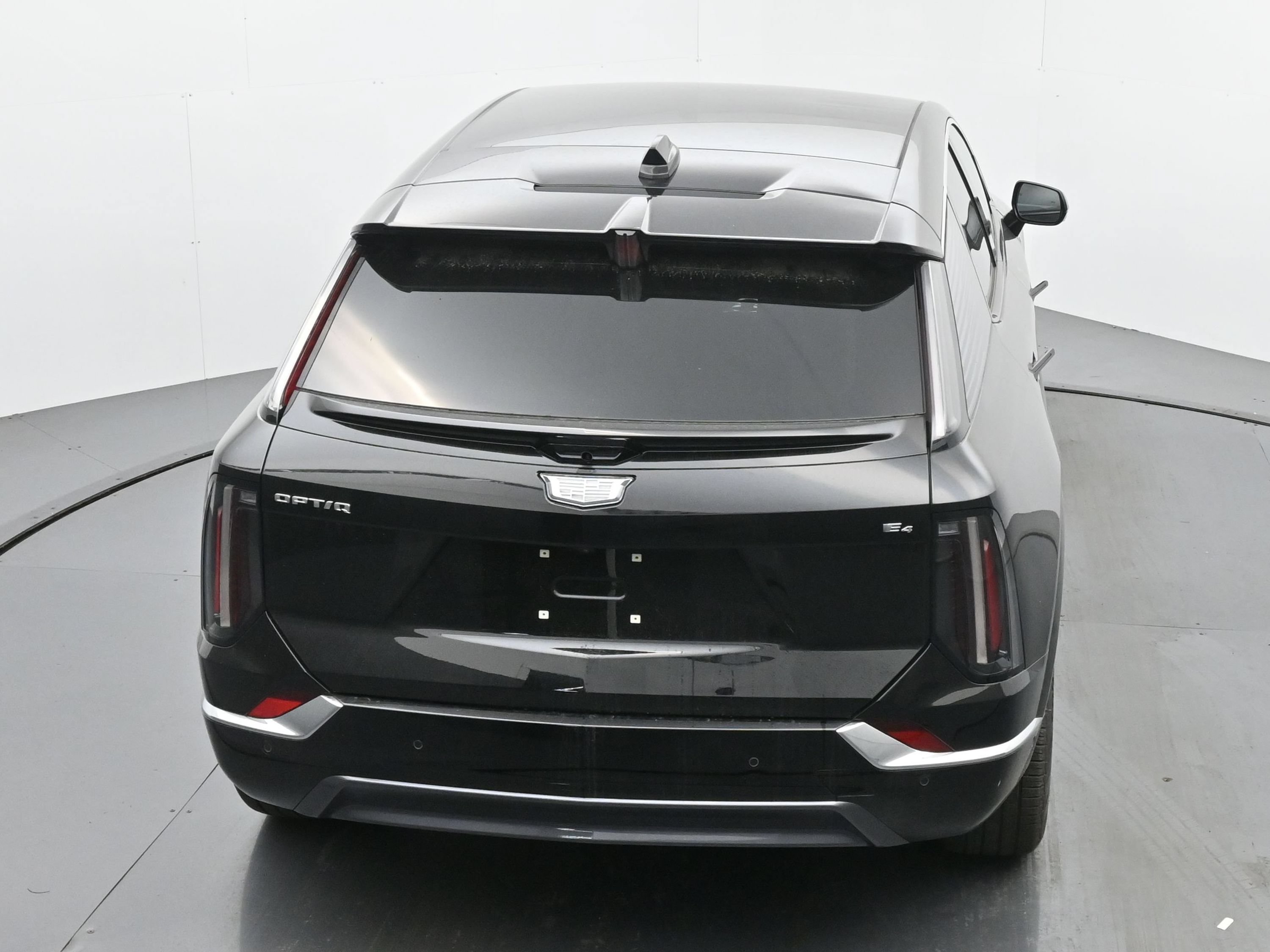 New 2027 Cadillac Optiq Luxury w/ LPO, Floor Liner Package AWD/4WD image 26