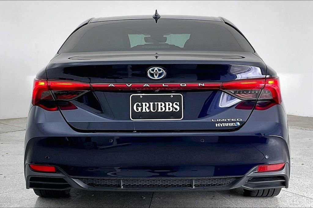 Used 2021 Toyota Avalon Limited w/ Advanced Safety Package image 7