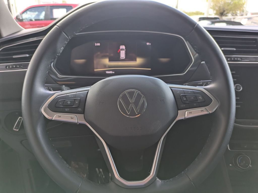 Used 2024 Volkswagen Tiguan Wolfsburg Edition image 21