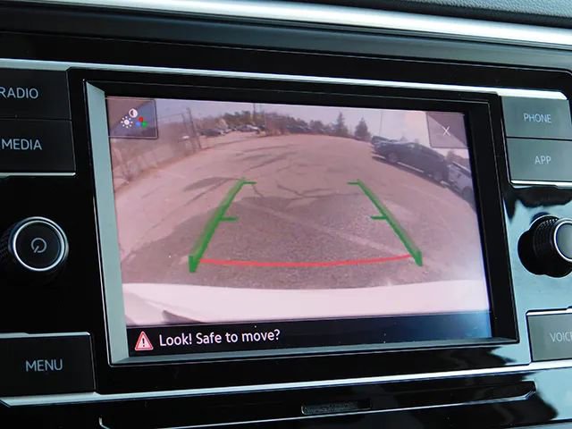 Used 2022 Volkswagen Atlas SE image 19