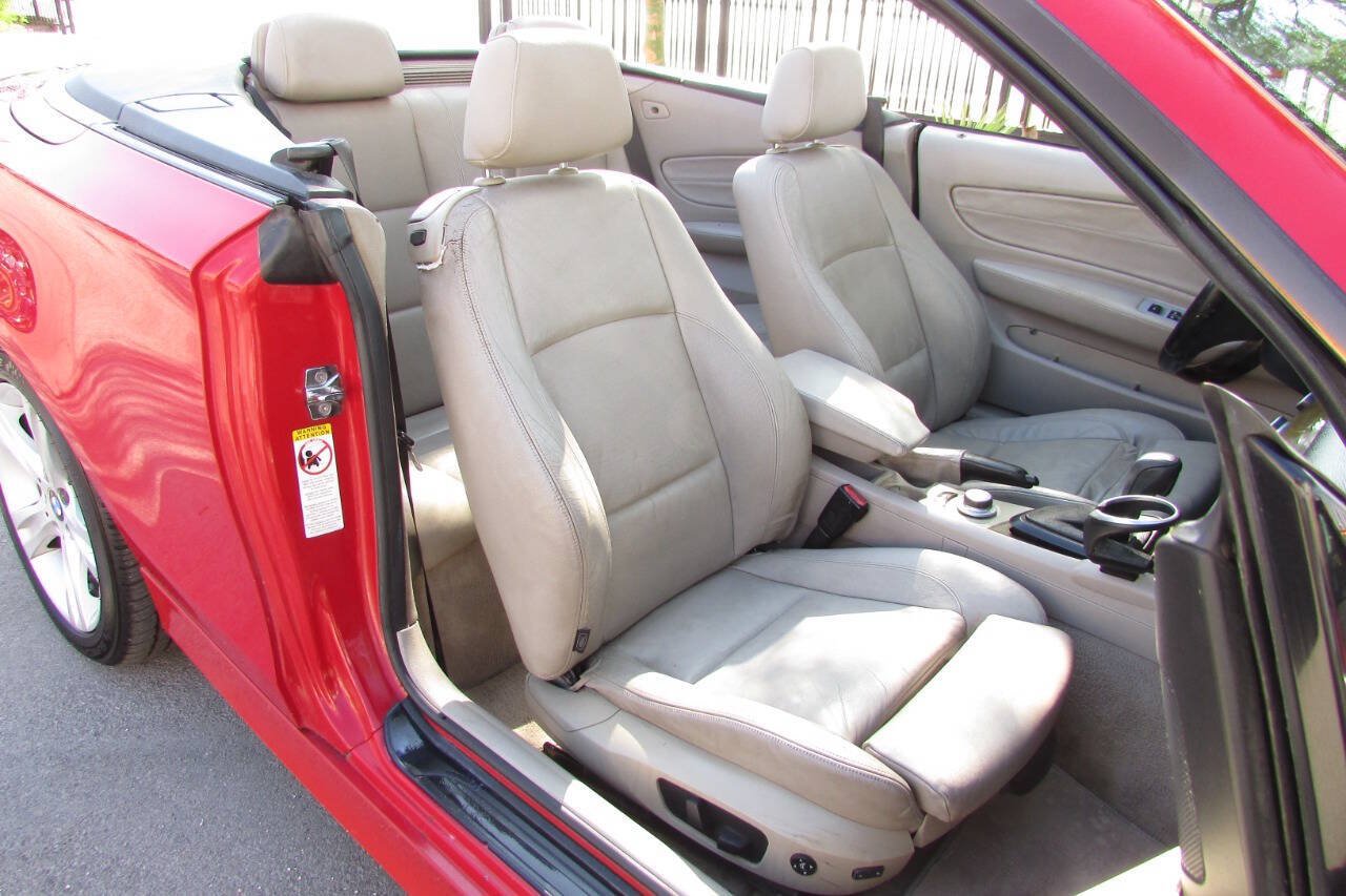 Used 2008 BMW 128i Convertible RWD image 21