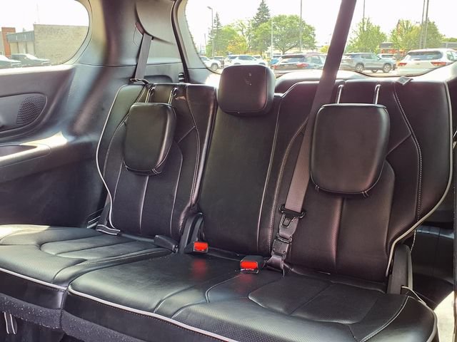 Used 2026 Chrysler Pacifica Limited w/ S Appearance Package FWD image 8