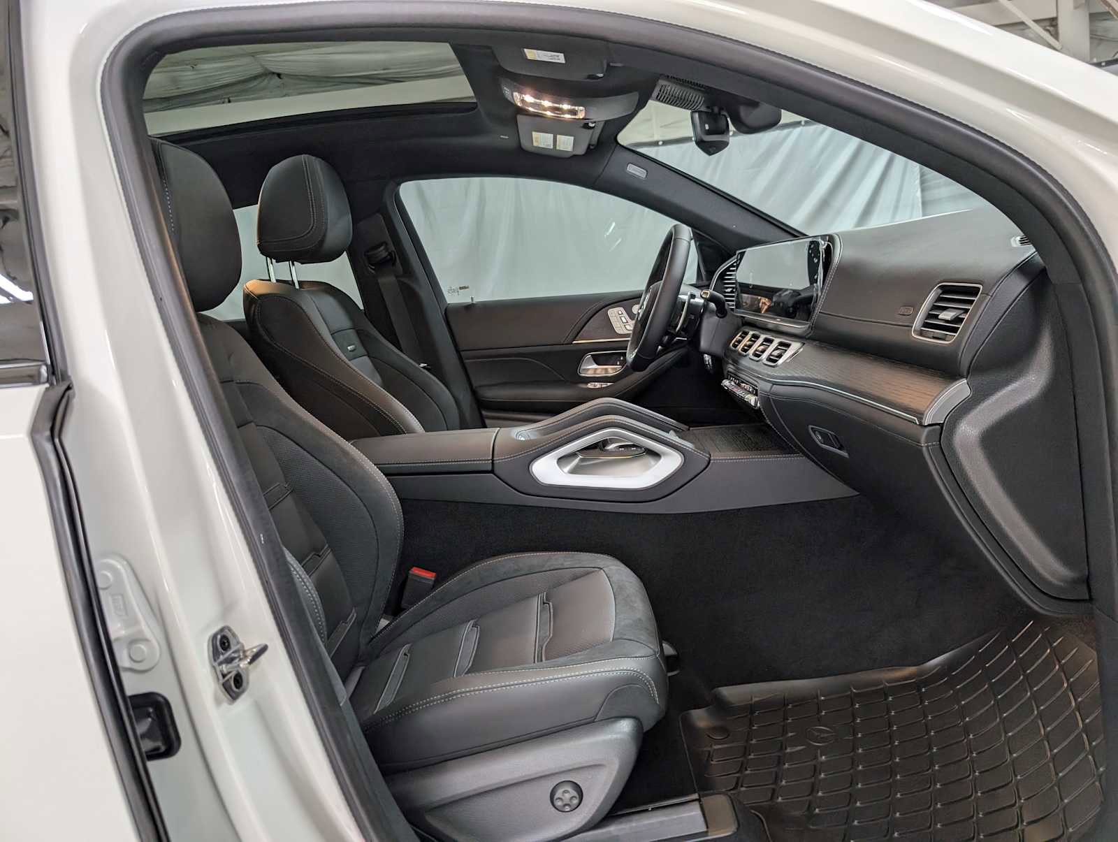 New 2025 Mercedes-Benz GLE 53 AMG AMG GLE 53 image 11