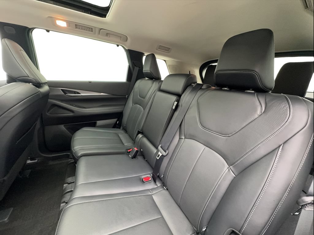 Used 2024 INFINITI QX60 Luxe w/ Cargo Package AWD/4WD image 26