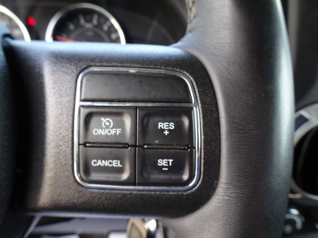 Used 2018 Jeep Wrangler Sahara image 18