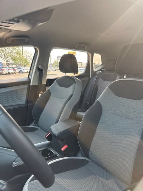 Used 2024 Volkswagen Taos S FWD image 17