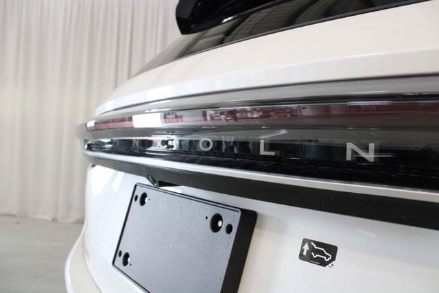 New 2026 Lincoln Nautilus Reserve AWD/4WD image 33