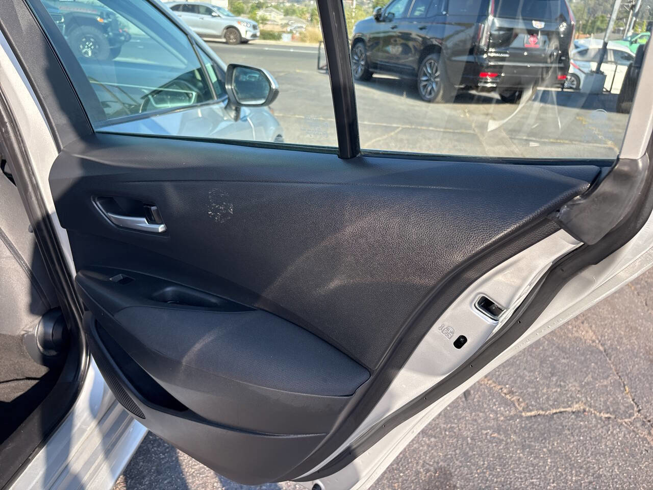 Used 2021 Toyota Corolla LE image 26