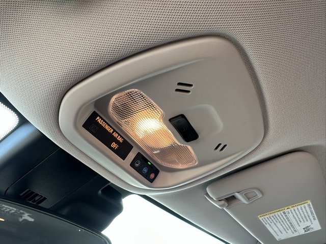 Certified 2025 Chevrolet Trax LT w/ Driver Confidence Package image 17