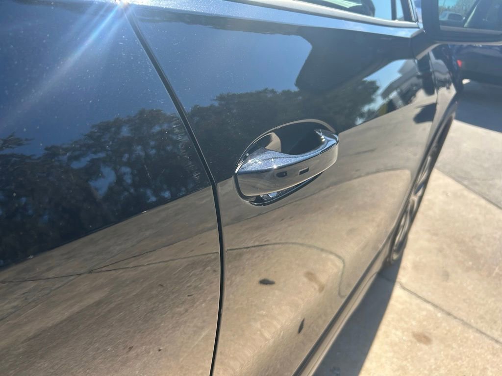 Used 2025 Volkswagen Tiguan S image 32