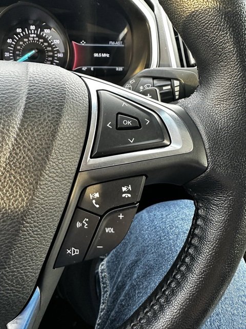 Used 2018 Ford Edge Titanium image 33