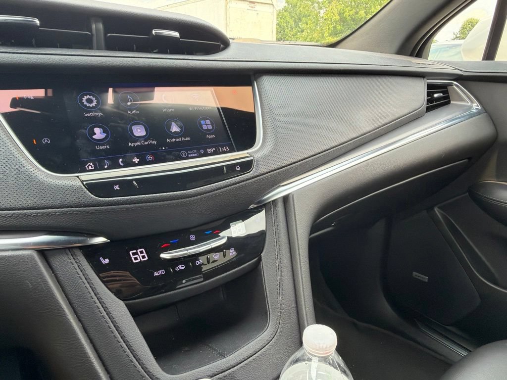 Used 2022 Cadillac XT5 Luxury AWD/4WD image 14