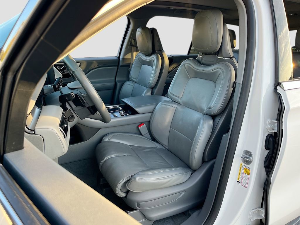 Used 2020 Lincoln Aviator Reserve w/ Equipment Group 202A image 21