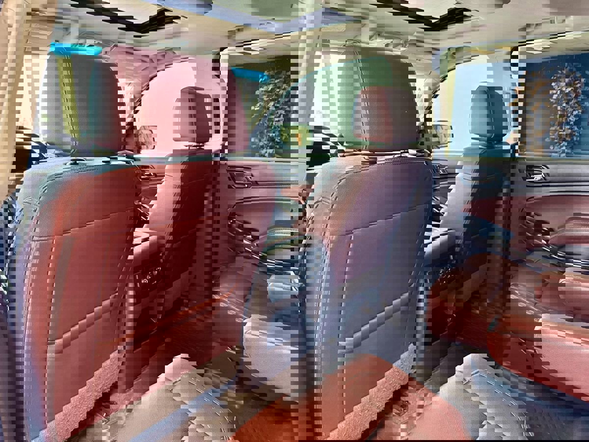 Used 2018 Chevrolet Tahoe Premier image 40