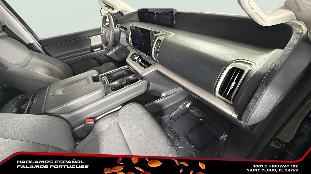 Used 2025 Ford Expedition Max Active AWD/4WD image 37
