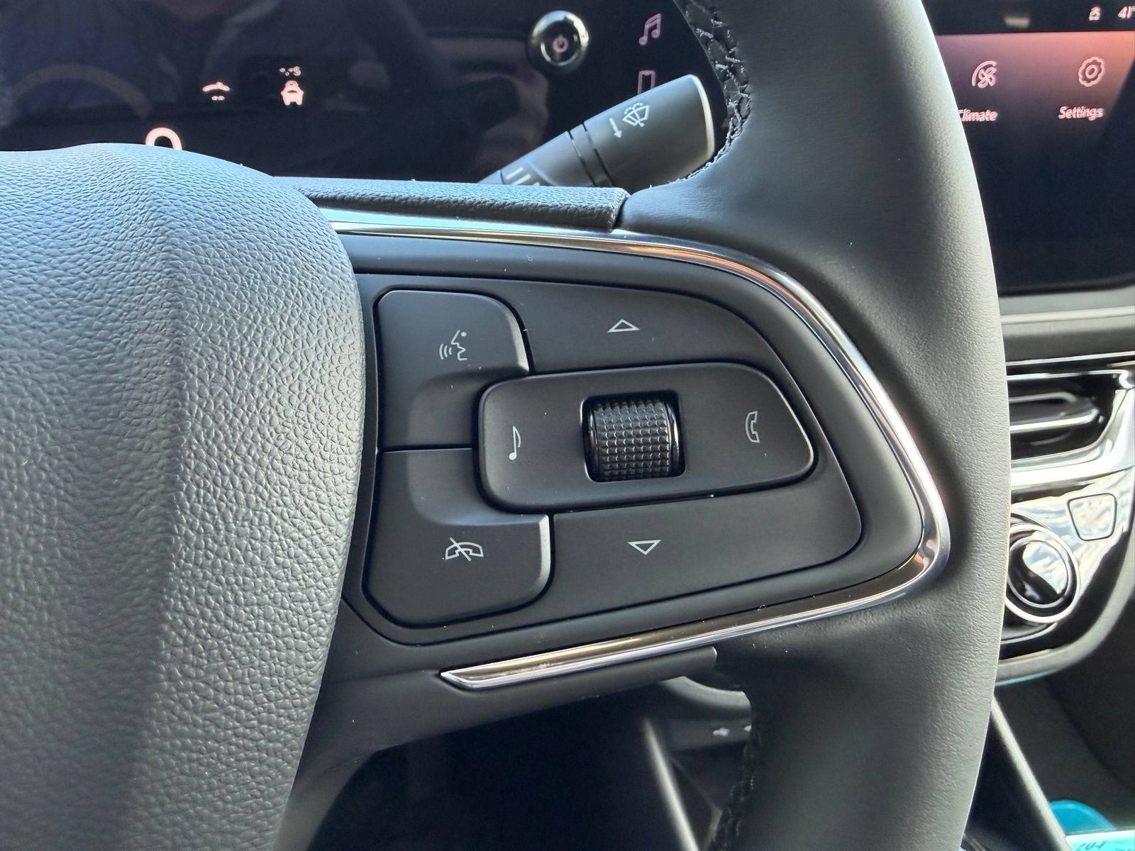 New 2026 Buick Envista Sport Touring FWD image 15