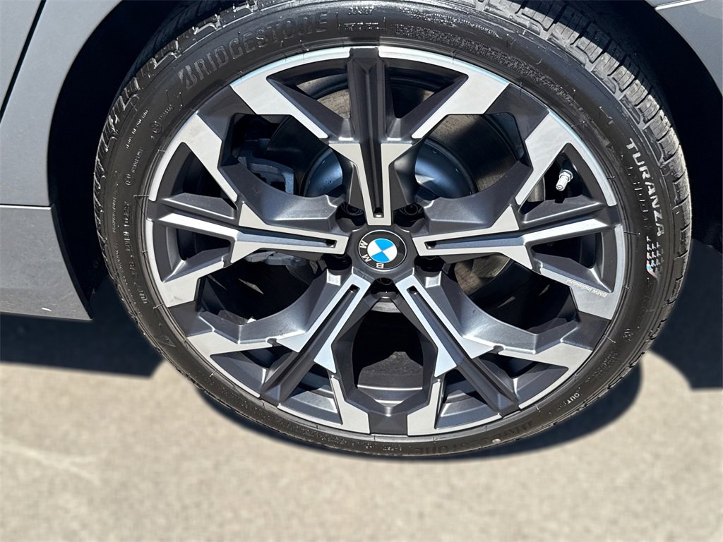 New 2025 BMW 330i Sedan w/ Convenience Package image 14