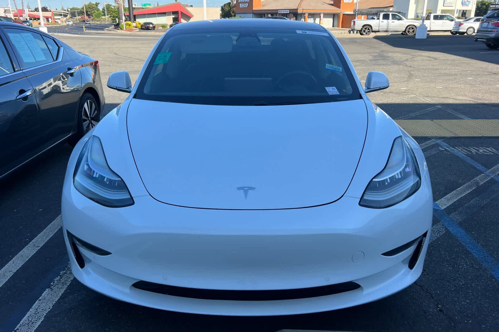 Used 2018 Tesla Model 3 Long Range RWD image 2