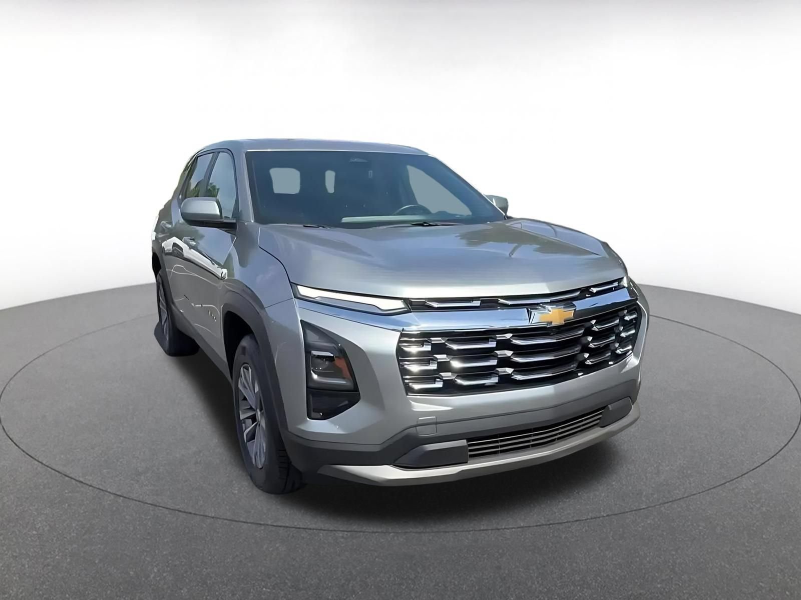 Used 2025 Chevrolet Equinox LT AWD/4WD image 3