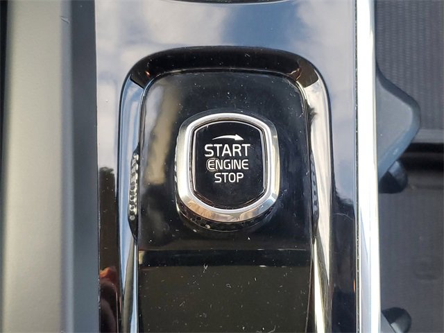 Used 2023 Volvo XC60 T8 Core w/ Climate Package image 29