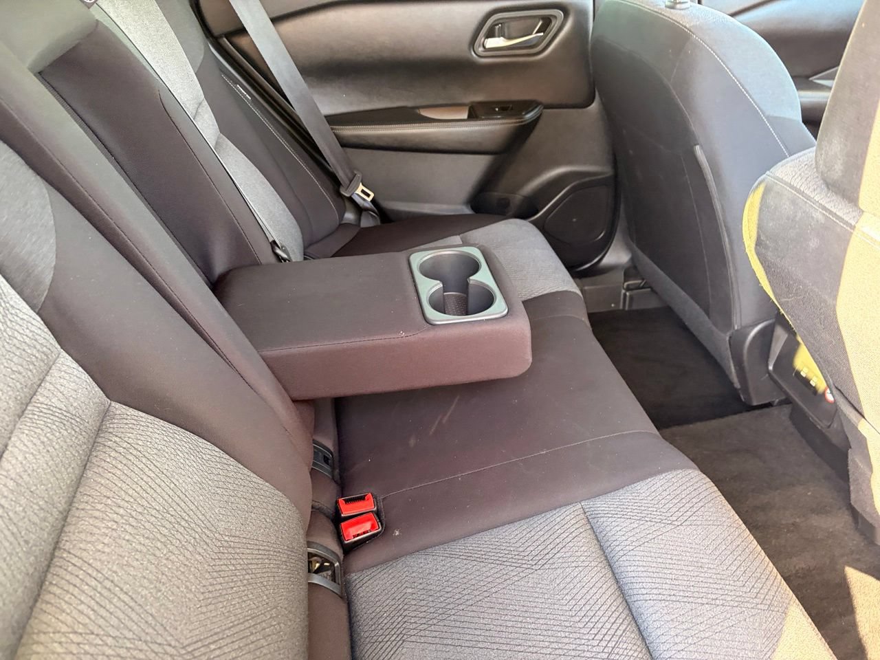 Certified 2025 Nissan Rogue SV AWD/4WD image 15