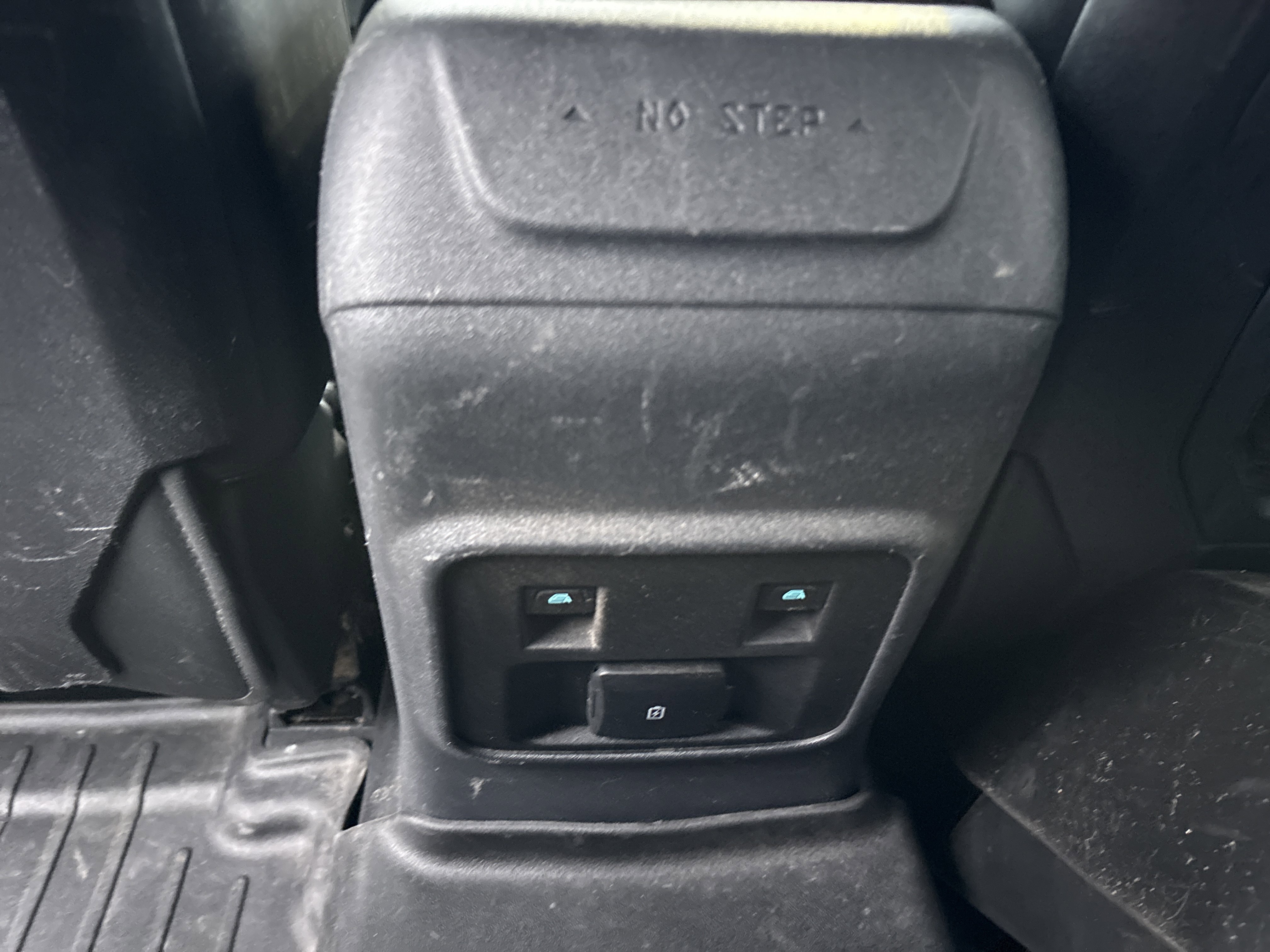 Used 2021 Ford Bronco Black Diamond w/ Sasquatch Package image 18