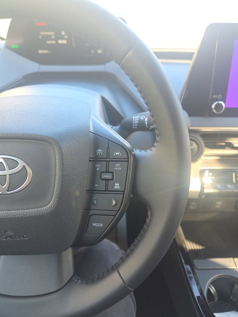 Used 2024 Toyota Prius LE image 24