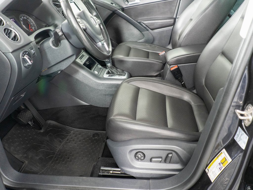 Used 2017 Volkswagen Tiguan Wolfsburg Edition image 10