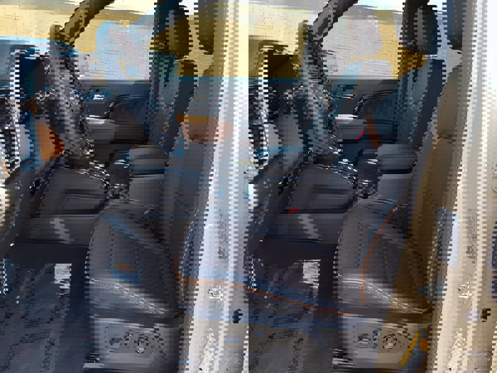 Used 2024 GMC Canyon AT4 w/ AT4 Premium Package image 26