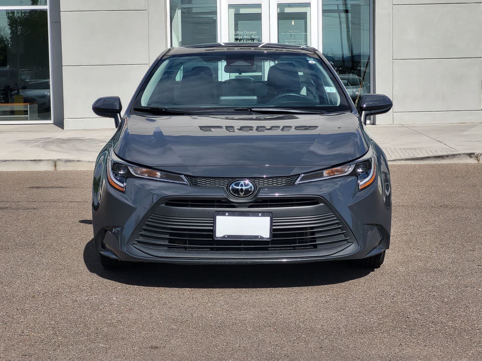 Used 2024 Toyota Corolla LE FWD image 2