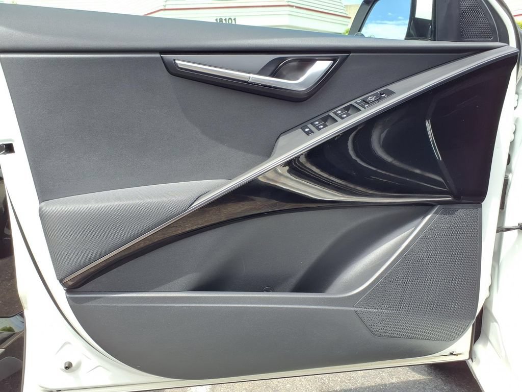 Certified 2023 Kia Niro Wind FWD image 20