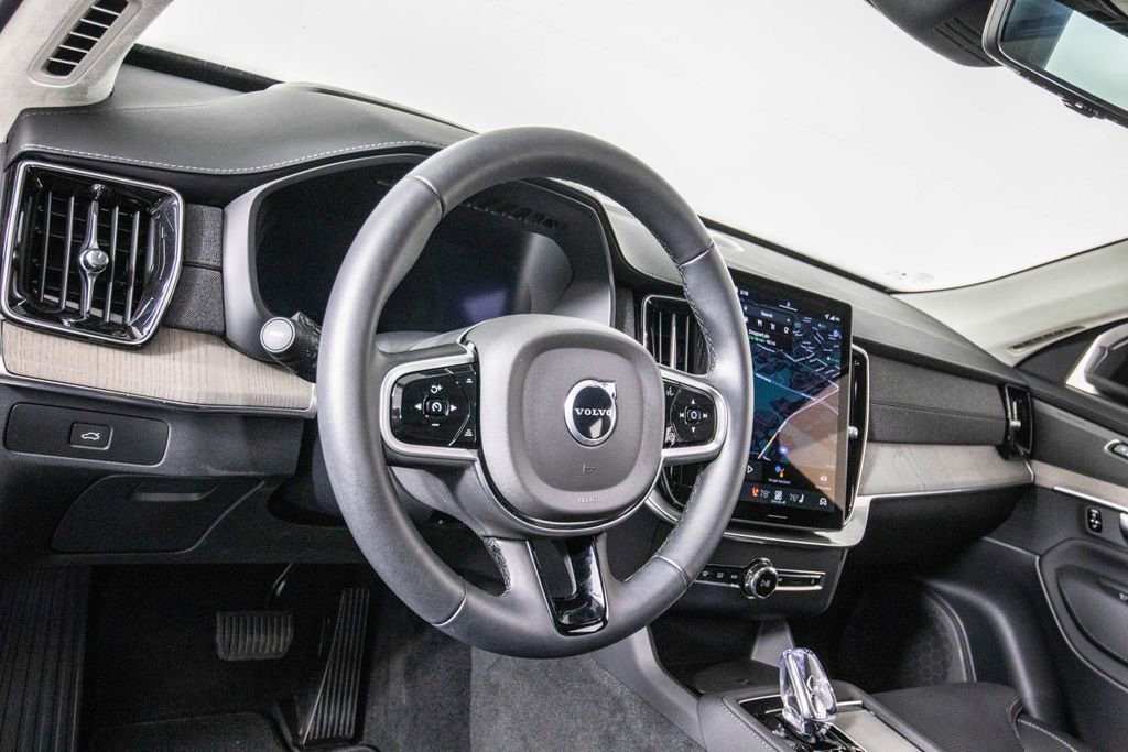 Used 2026 Volvo XC90 B6 Ultra w/ Lounge Package image 19