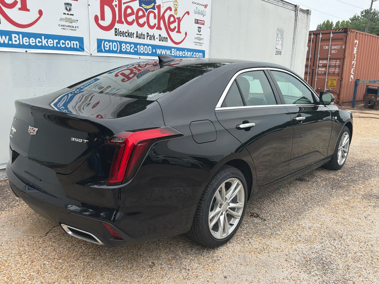 Used 2021 Cadillac CT4 Luxury w/ Sun And Sound Package AWD/4WD image 3