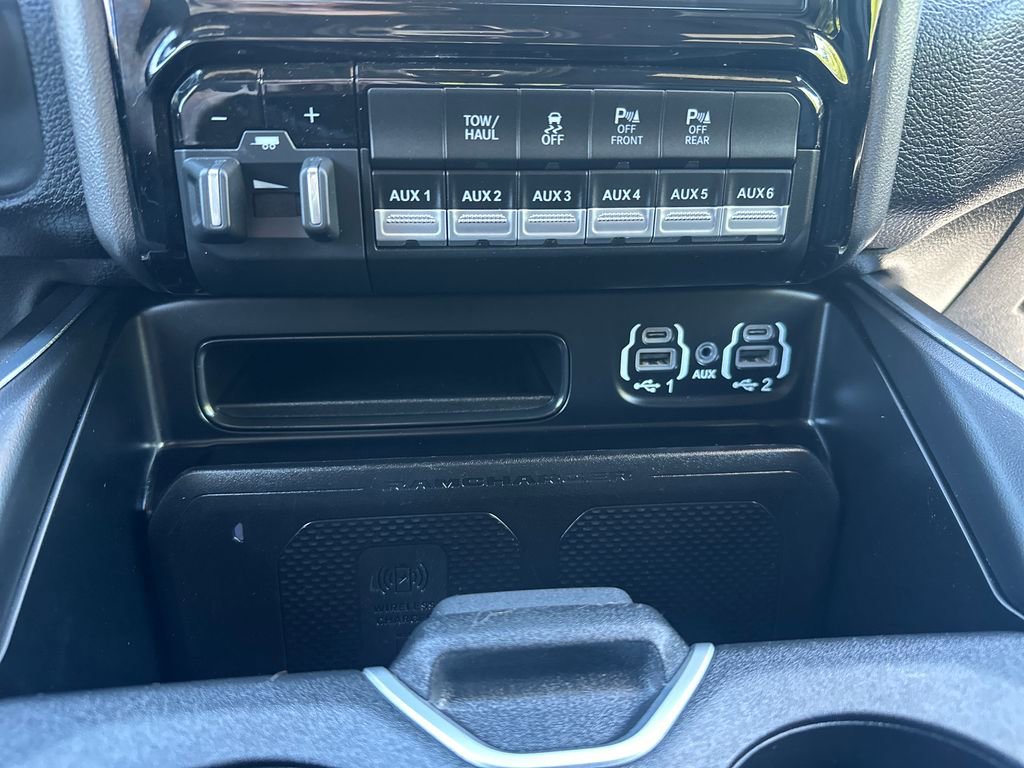 Used 2024 RAM 2500 Laramie w/ Night Edition AWD/4WD image 16
