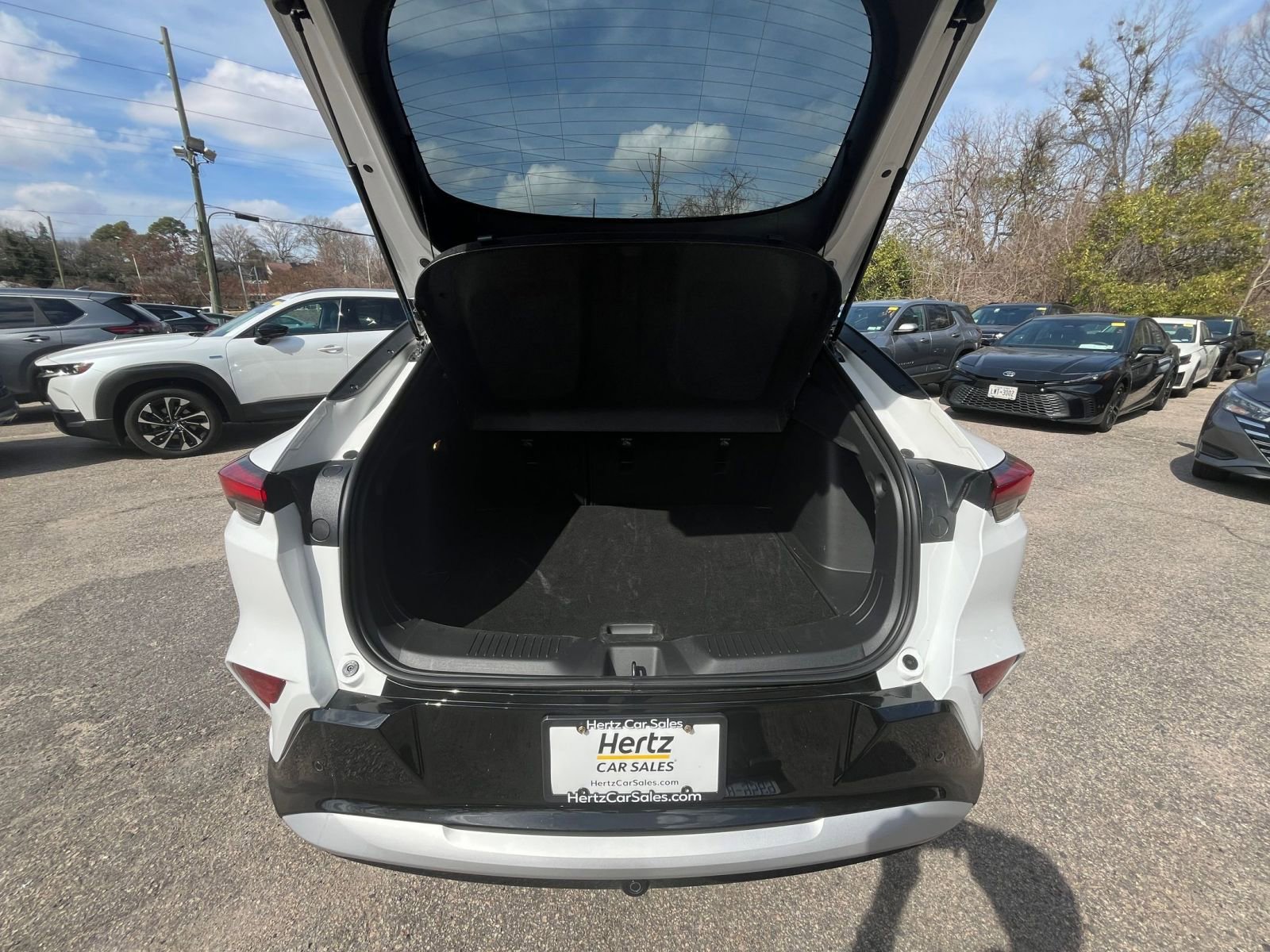 Used 2025 Buick Envista Sport Touring image 28