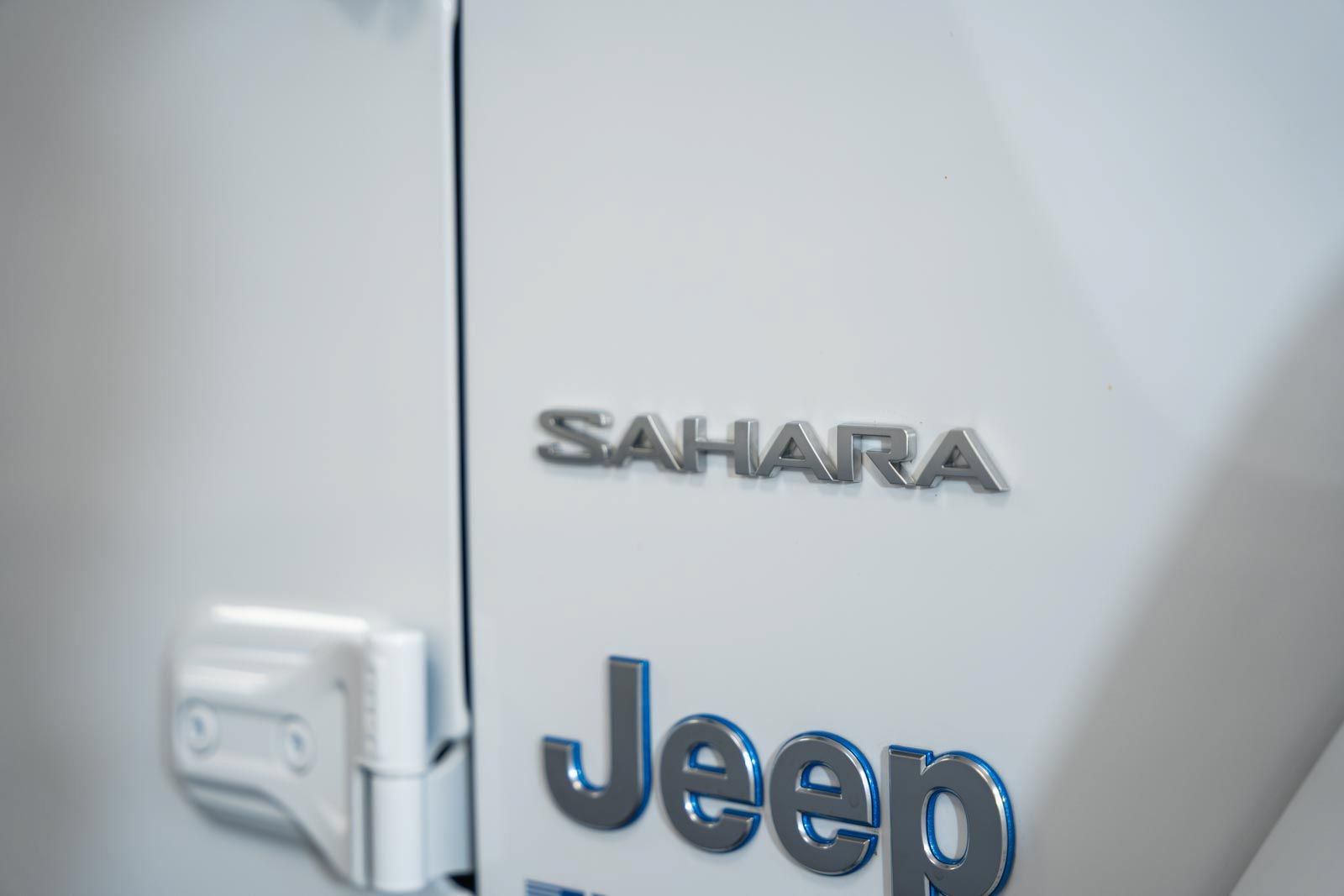 Used 2024 Jeep Wrangler Unlimited Sahara AWD/4WD image 19