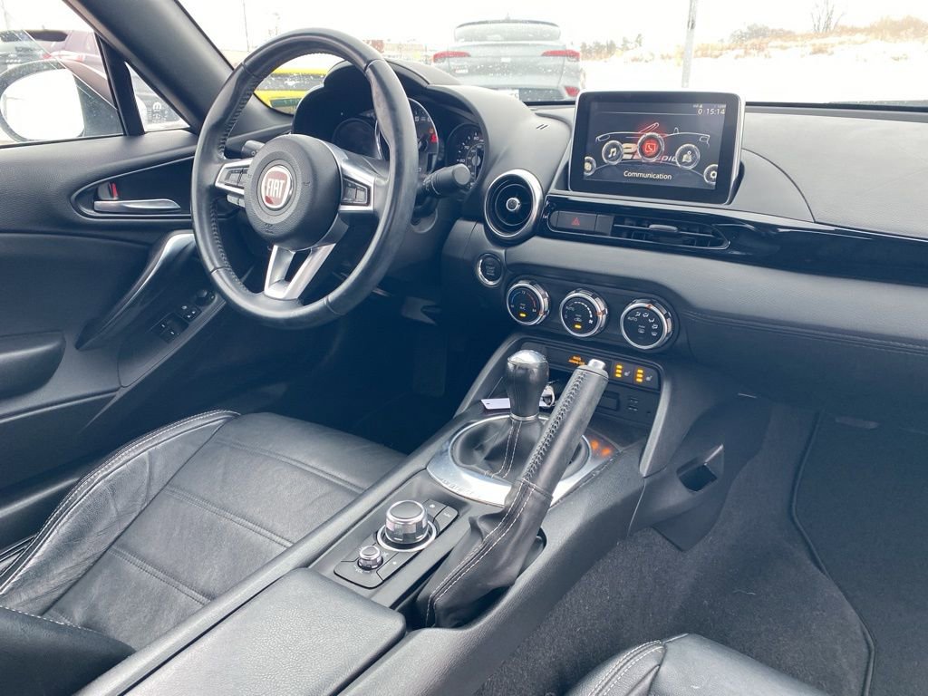 Used 2018 FIAT 124 Spider Lusso w/ Convenience Group image 18