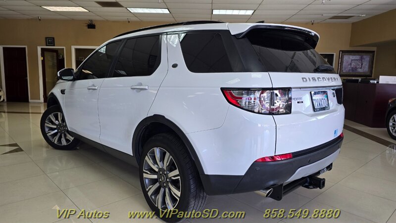 Used 2017 Land Rover Discovery Sport HSE Luxury AWD/4WD image 2