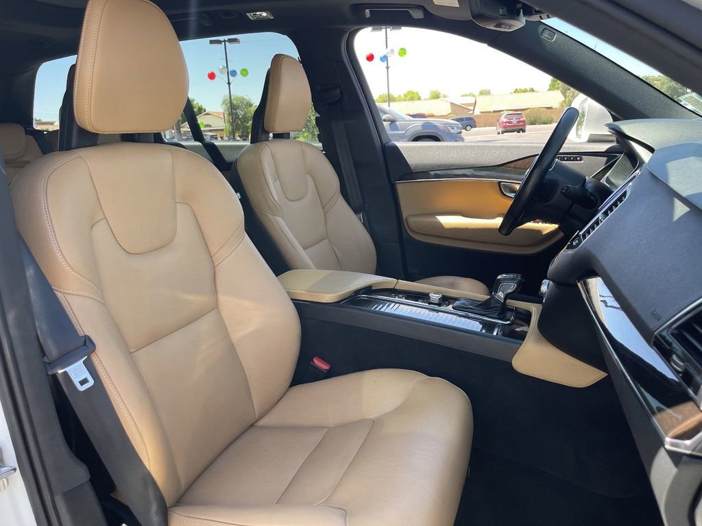 Used 2017 Volvo XC90 T6 Momentum w/ Vision Package AWD/4WD image 12