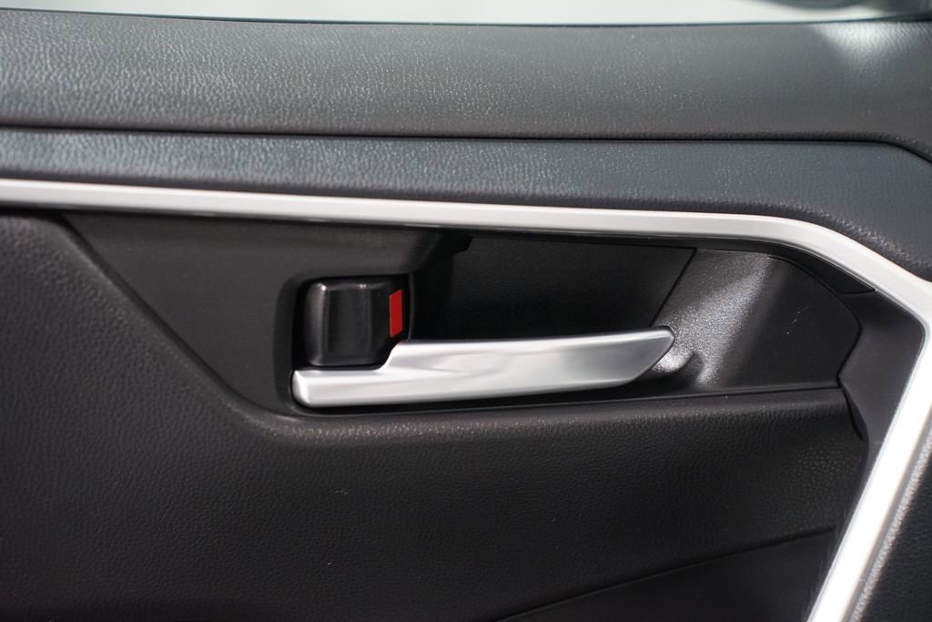 Certified 2024 Toyota RAV4 XLE image 32