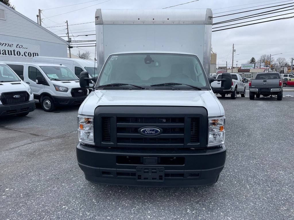 New 2024 Ford E-450 and Econoline 450 Super Duty w/ Driver's Safety Package RWD video 2
