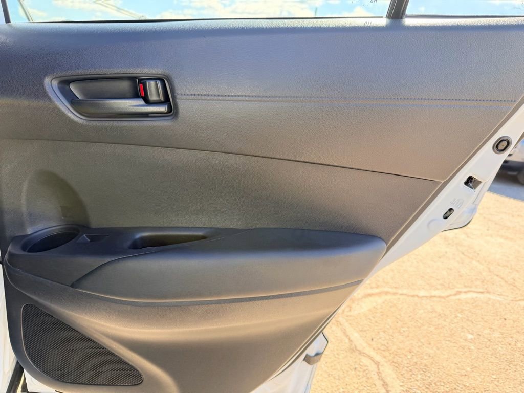 Used 2025 Toyota Corolla Cross AWD Hybrid w/ Moonroof Package image 21