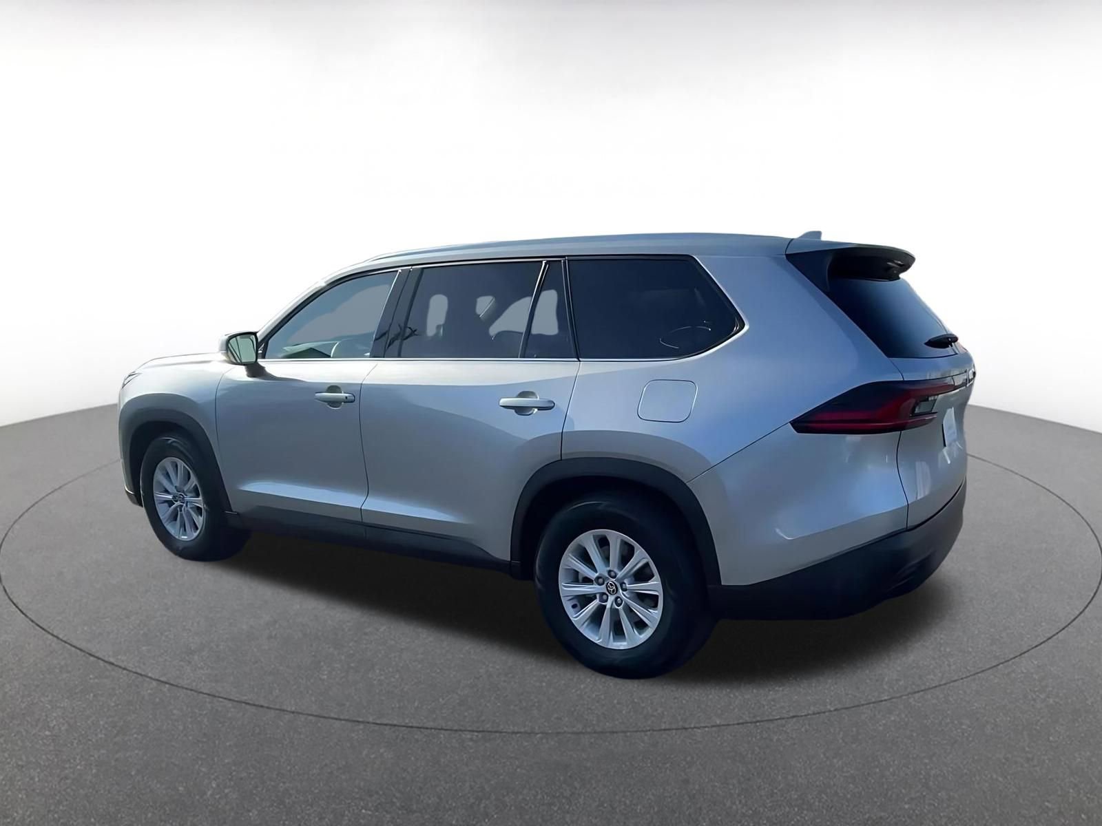 Used 2025 Toyota Grand Highlander FWD image 10