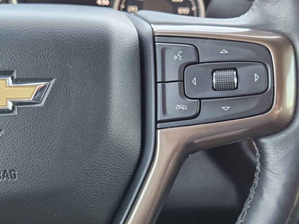 Used 2020 Chevrolet Silverado 1500 High Country w/ Technology Package AWD/4WD image 36