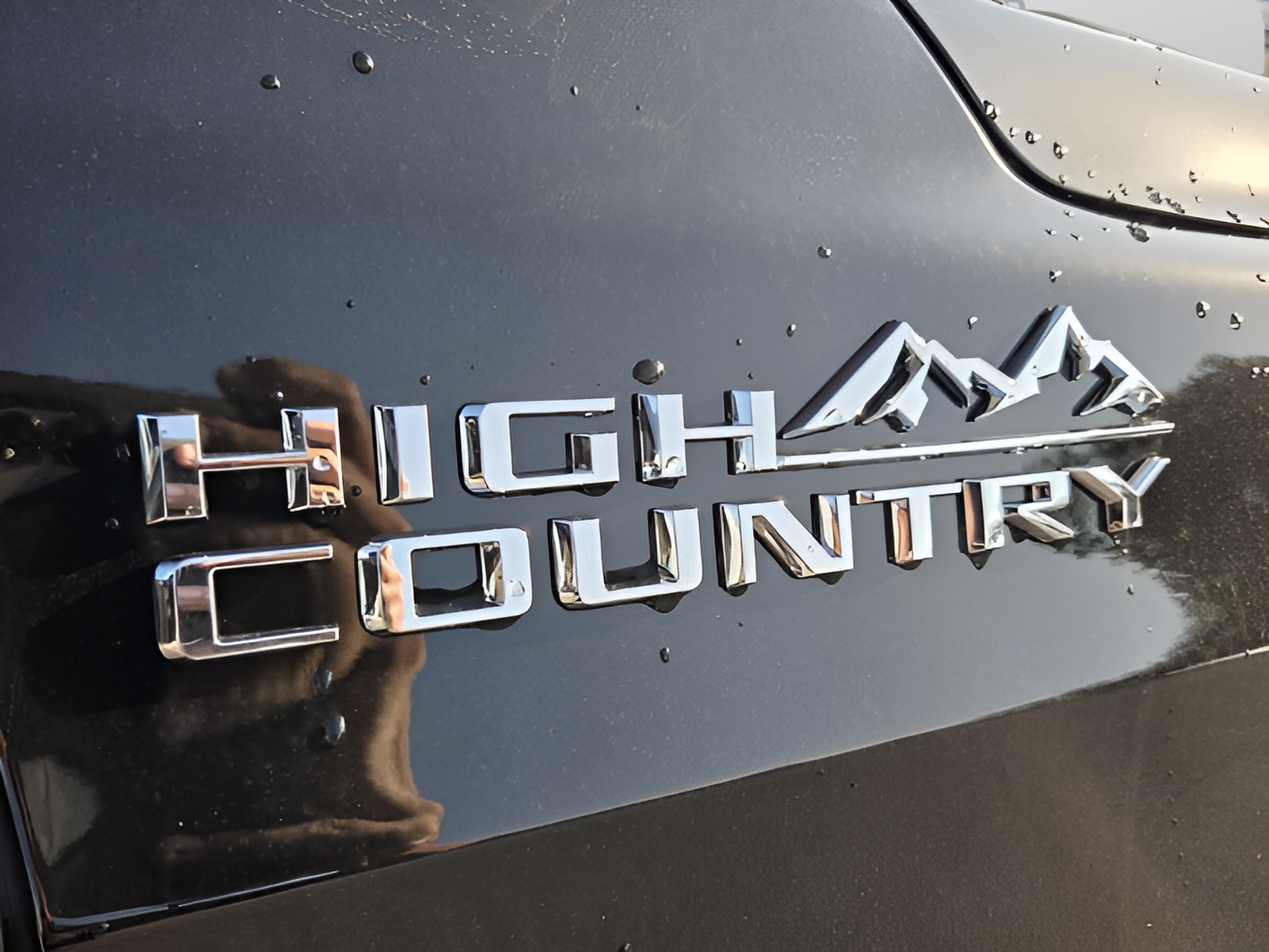 New 2026 Chevrolet Suburban High Country RWD image 18