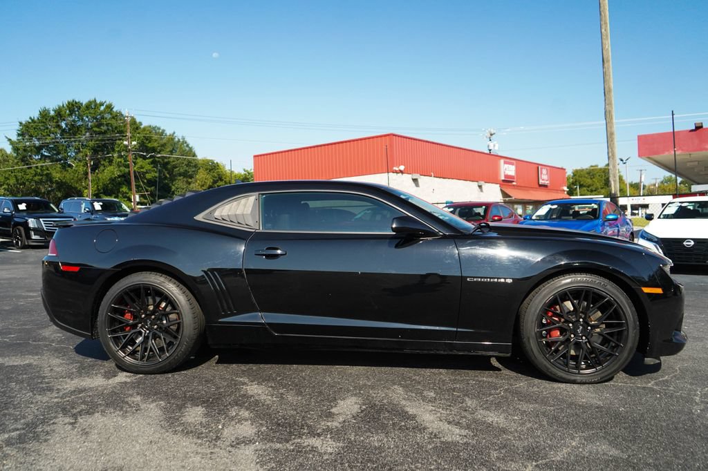 Used 2014 Chevrolet Camaro SS w/ RS Package RWD image 2
