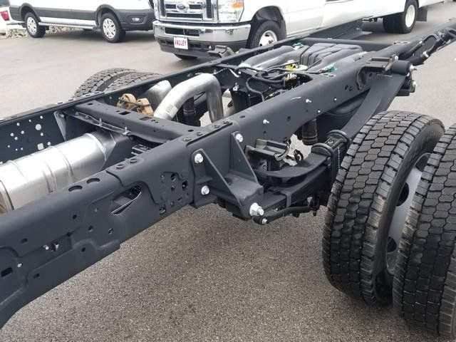 New 2026 Ford F550 2WD Regular Cab Super Duty w/ Snow Plow Prep Package image 13
