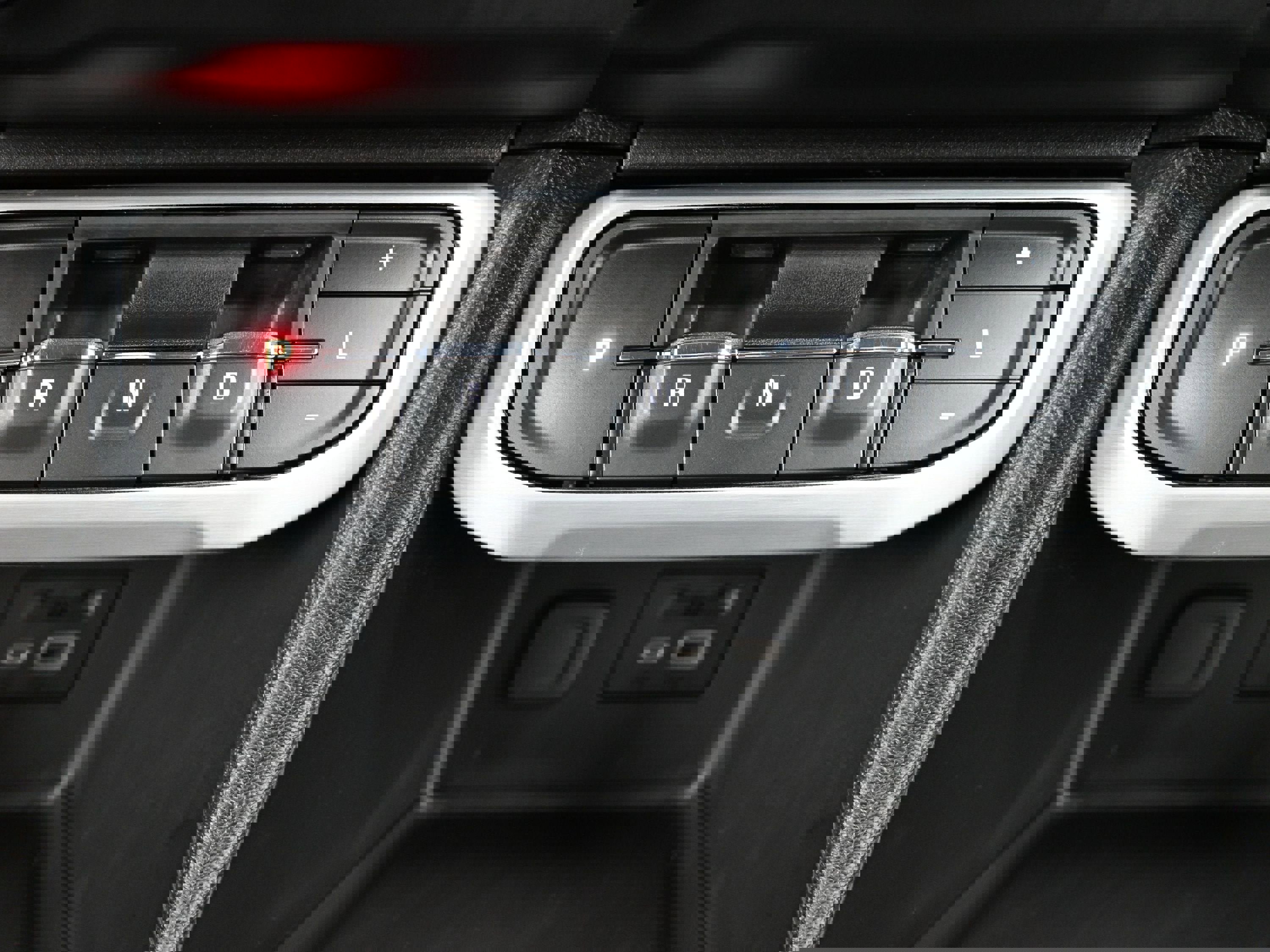 Used 2023 GMC Acadia SLT w/ Technology Package image 18