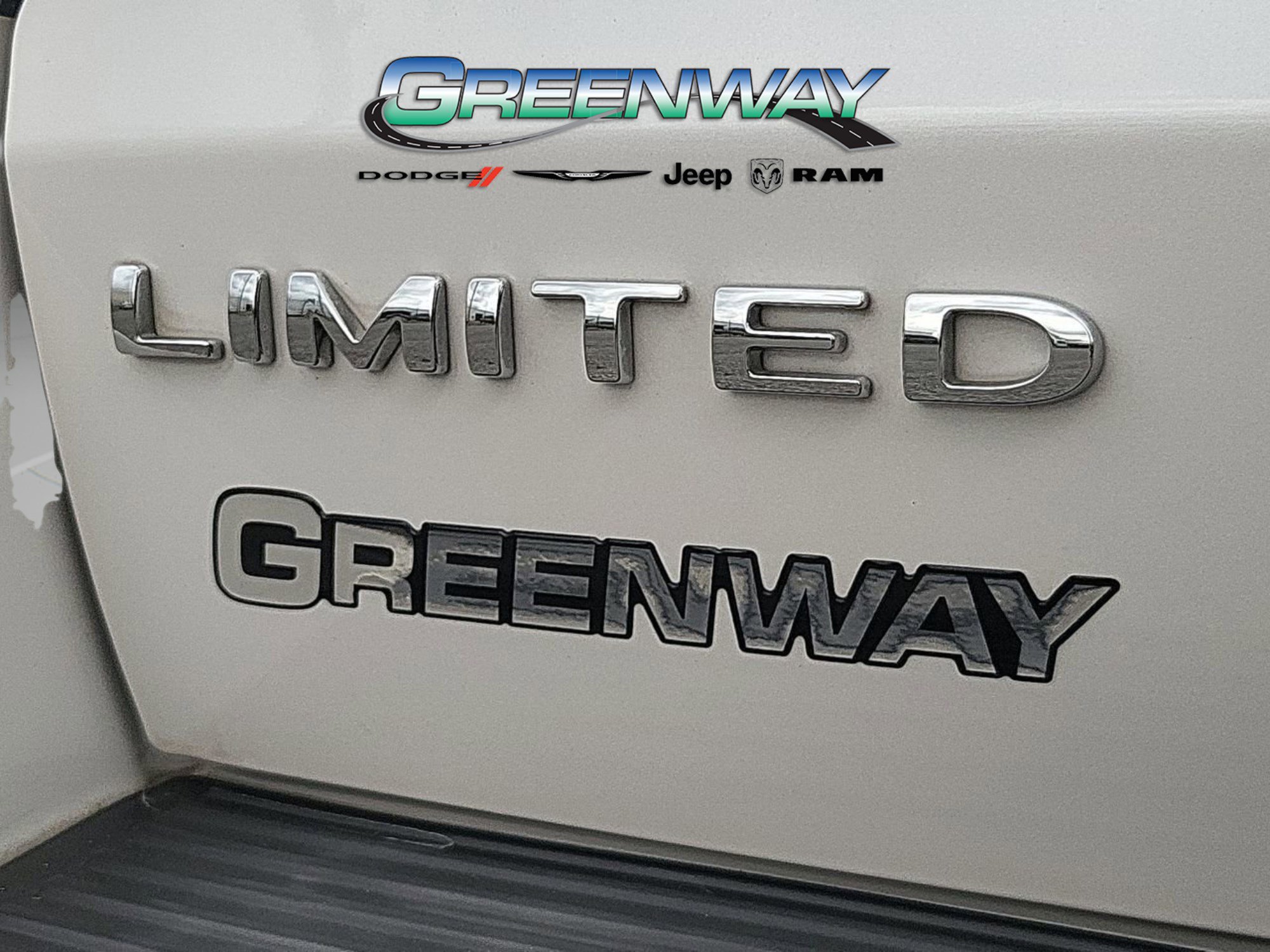 Used 2019 Ford Expedition Limited w/ Driver Assistance Package image 9