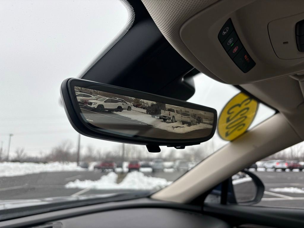 Used 2023 Buick Envision Avenir image 41